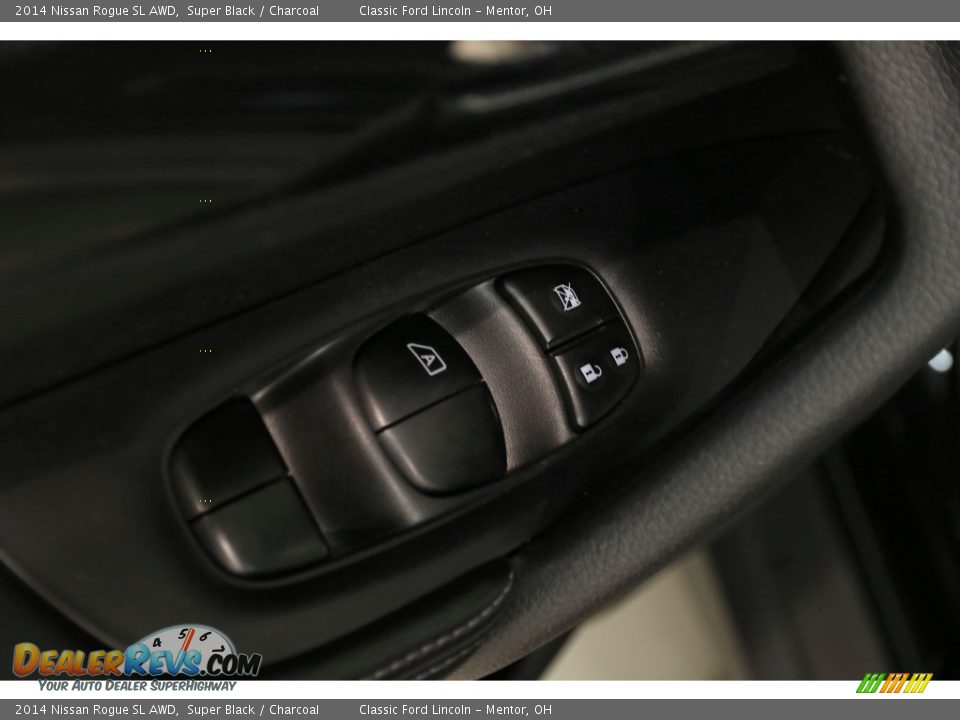 2014 Nissan Rogue SL AWD Super Black / Charcoal Photo #5