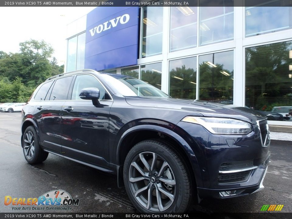 2019 Volvo XC90 T5 AWD Momentum Blue Metallic / Blonde Photo #1