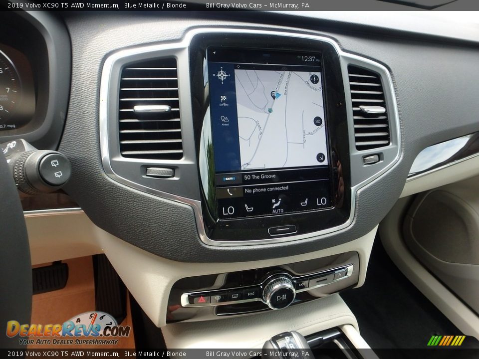 2019 Volvo XC90 T5 AWD Momentum Blue Metallic / Blonde Photo #13
