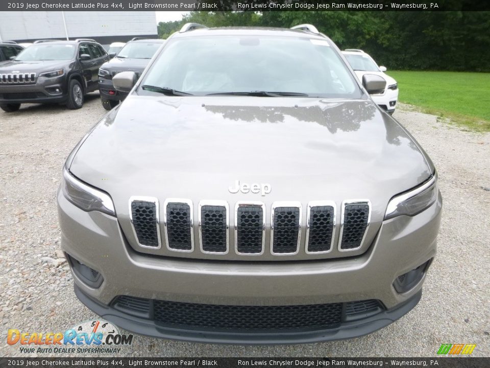 2019 Jeep Cherokee Latitude Plus 4x4 Light Brownstone Pearl / Black Photo #8