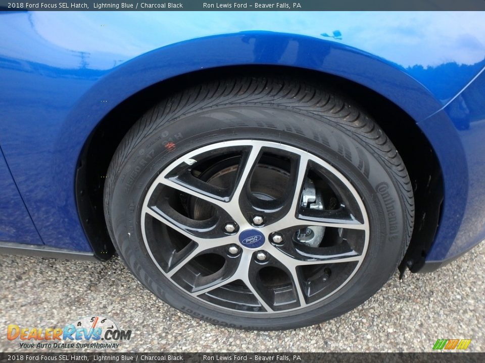 2018 Ford Focus SEL Hatch Lightning Blue / Charcoal Black Photo #10