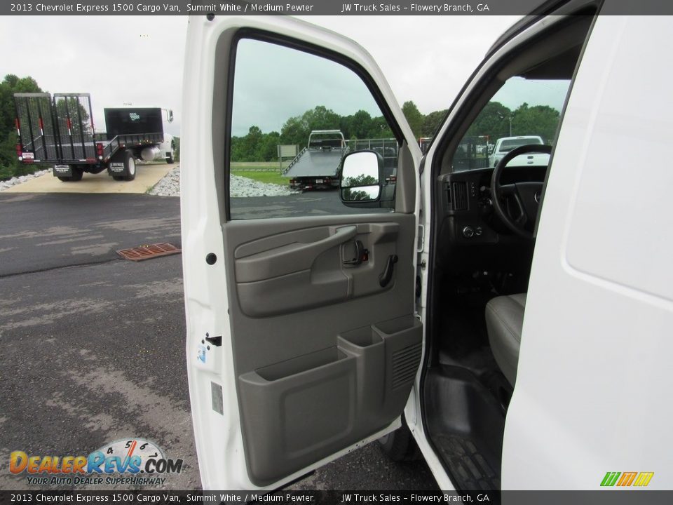 2013 Chevrolet Express 1500 Cargo Van Summit White / Medium Pewter Photo #30