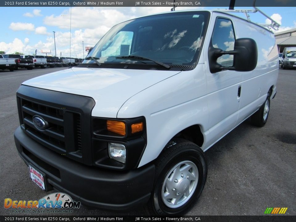 2013 Ford E Series Van E250 Cargo Oxford White / Medium Flint Photo #1