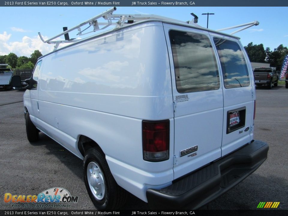 2013 Ford E Series Van E250 Cargo Oxford White / Medium Flint Photo #5