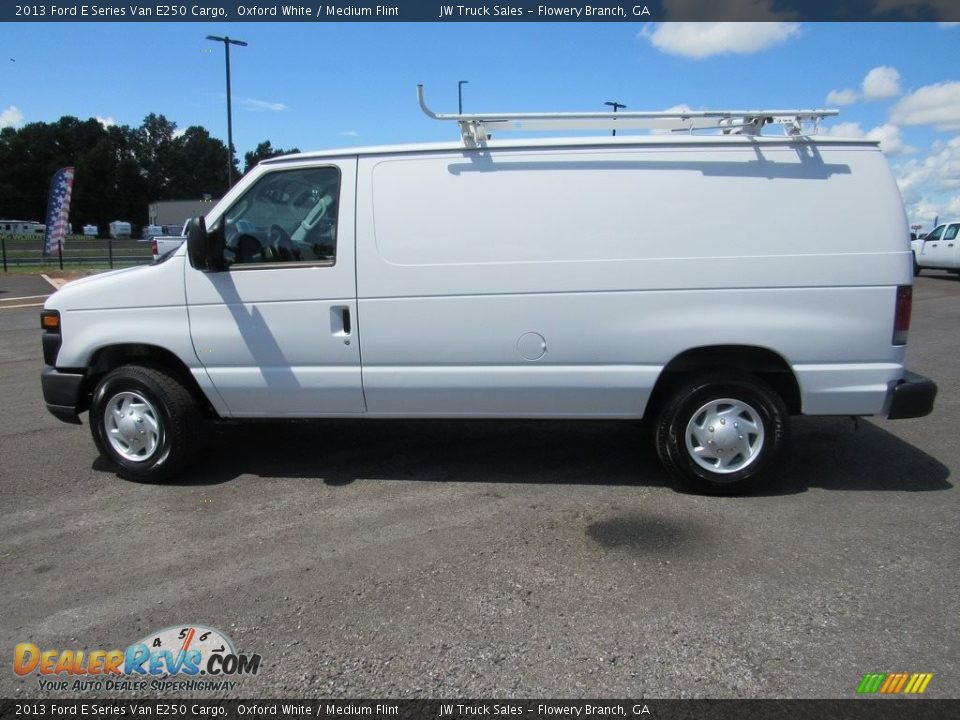 2013 Ford E Series Van E250 Cargo Oxford White / Medium Flint Photo #6