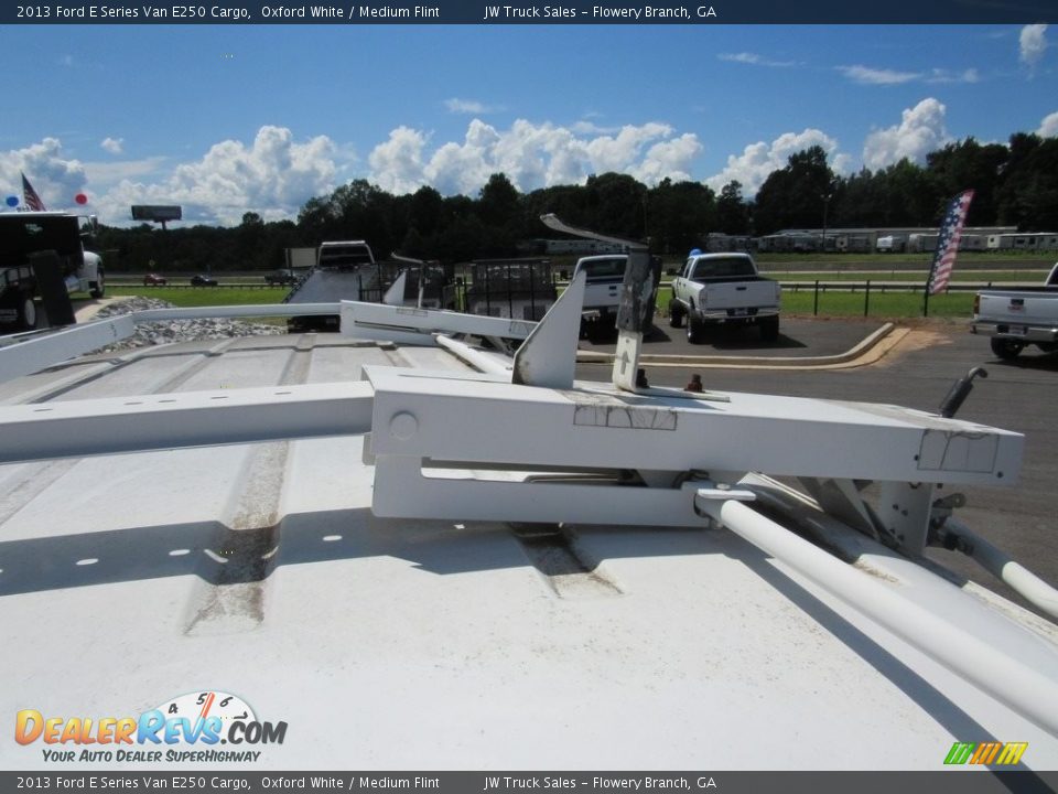 2013 Ford E Series Van E250 Cargo Oxford White / Medium Flint Photo #11
