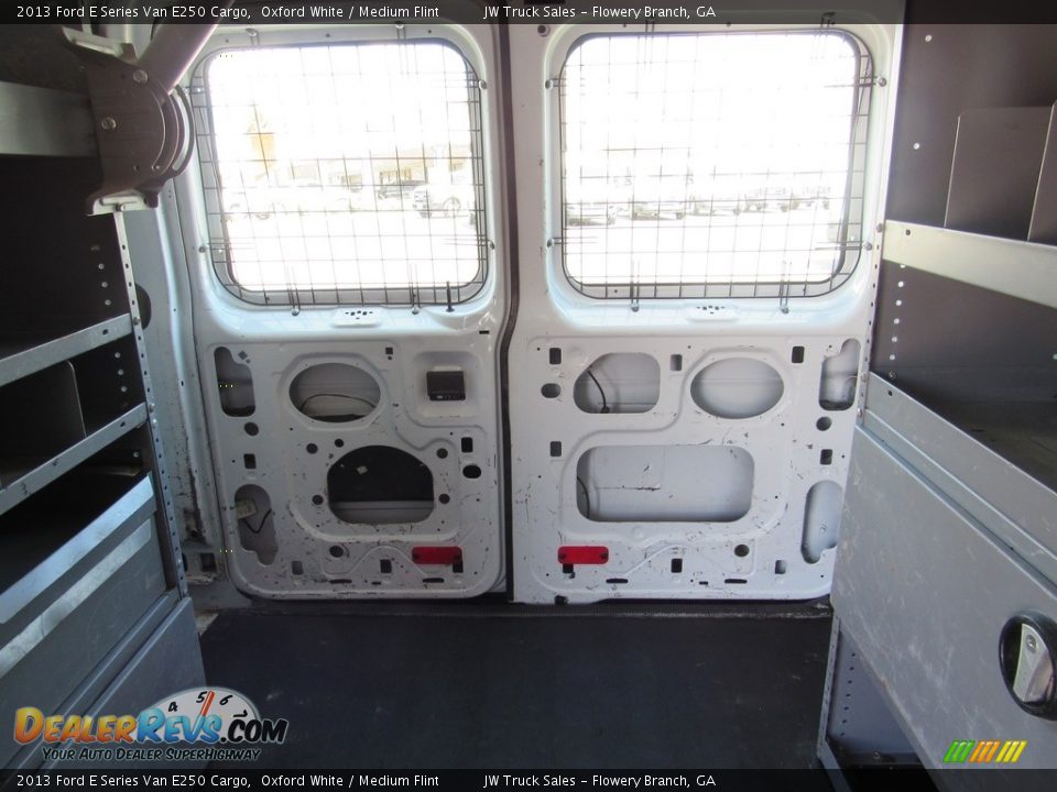 2013 Ford E Series Van E250 Cargo Oxford White / Medium Flint Photo #18