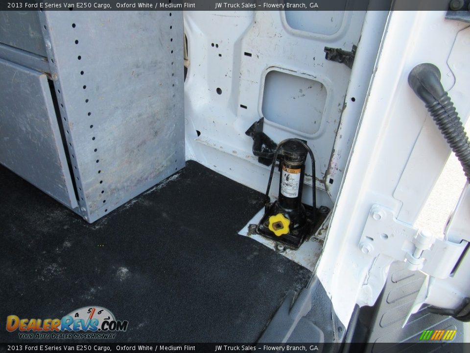 2013 Ford E Series Van E250 Cargo Oxford White / Medium Flint Photo #25
