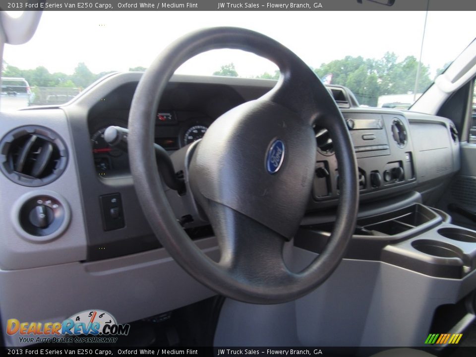2013 Ford E Series Van E250 Cargo Oxford White / Medium Flint Photo #31