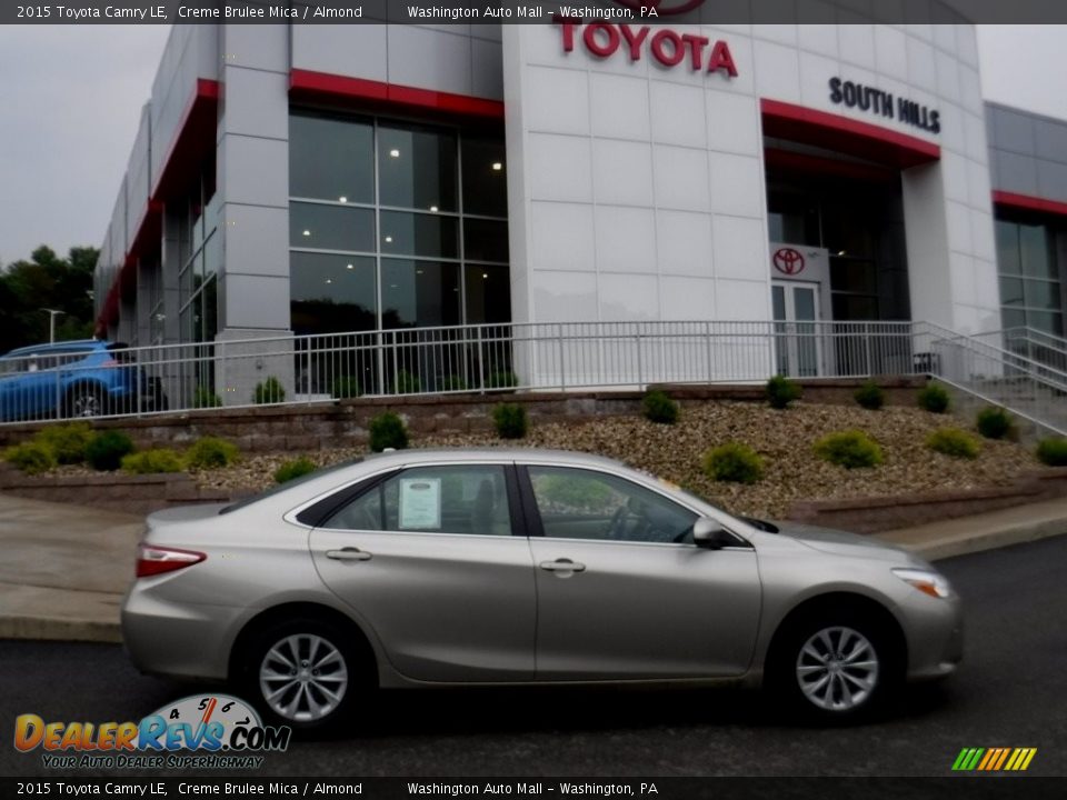 2015 Toyota Camry LE Creme Brulee Mica / Almond Photo #2