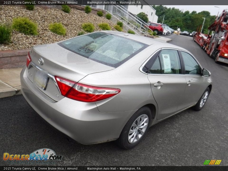 2015 Toyota Camry LE Creme Brulee Mica / Almond Photo #7