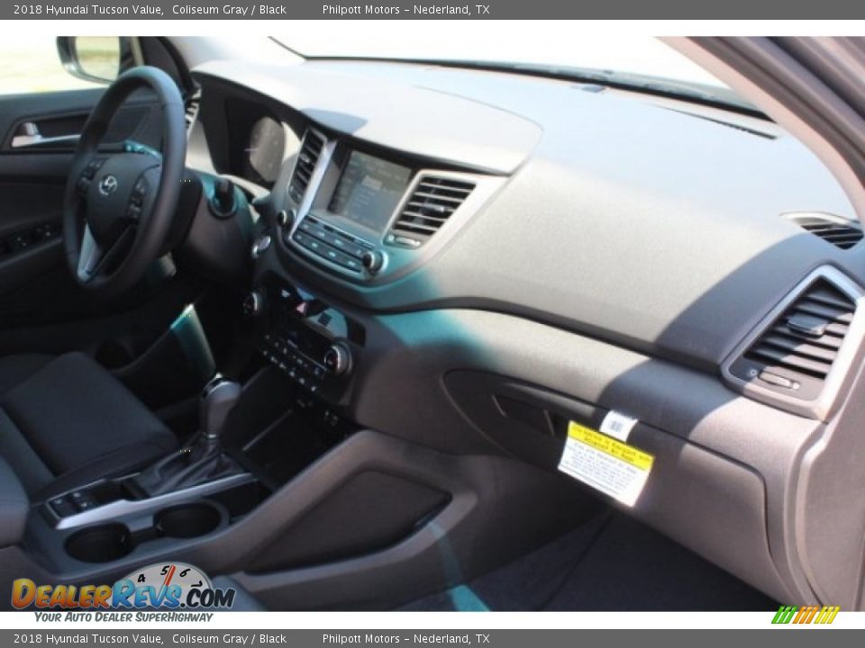 2018 Hyundai Tucson Value Coliseum Gray / Black Photo #32
