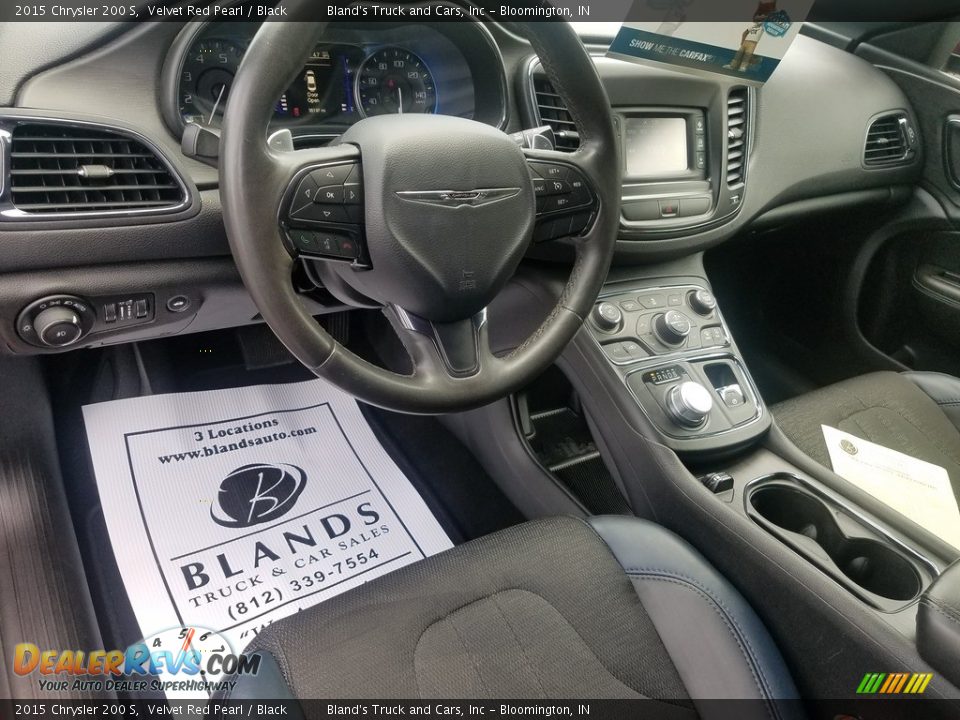 2015 Chrysler 200 S Velvet Red Pearl / Black Photo #9