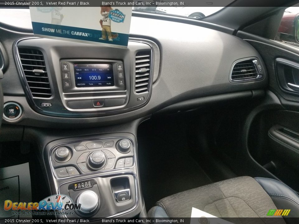 2015 Chrysler 200 S Velvet Red Pearl / Black Photo #15
