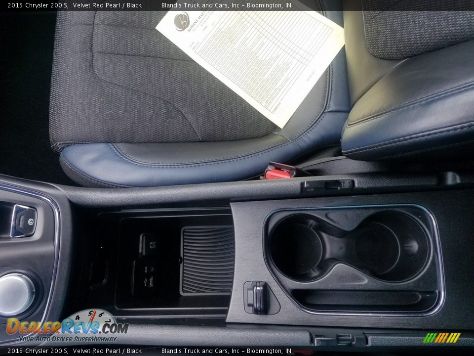 2015 Chrysler 200 S Velvet Red Pearl / Black Photo #22