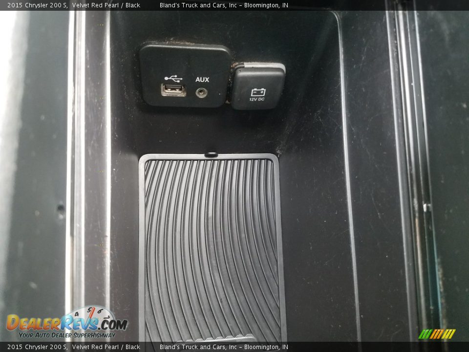 2015 Chrysler 200 S Velvet Red Pearl / Black Photo #23