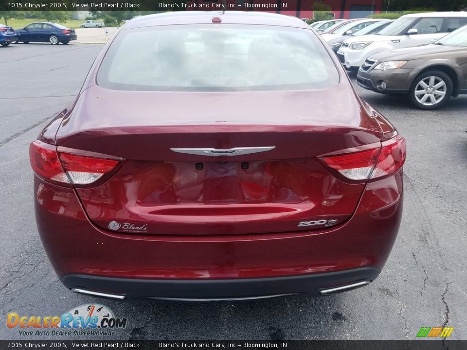 2015 Chrysler 200 S Velvet Red Pearl / Black Photo #29