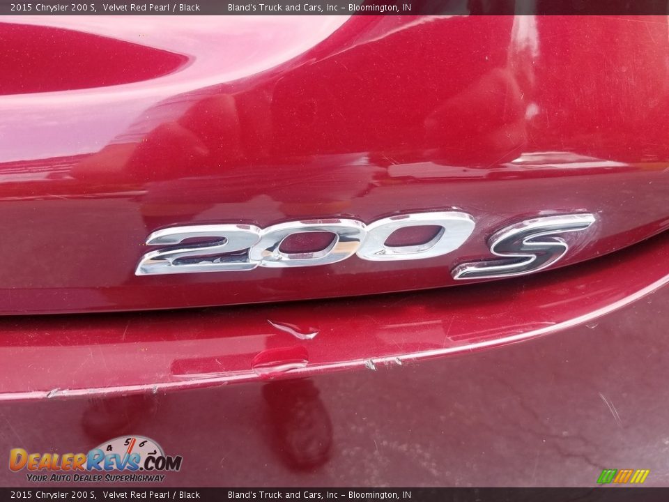 2015 Chrysler 200 S Velvet Red Pearl / Black Photo #30