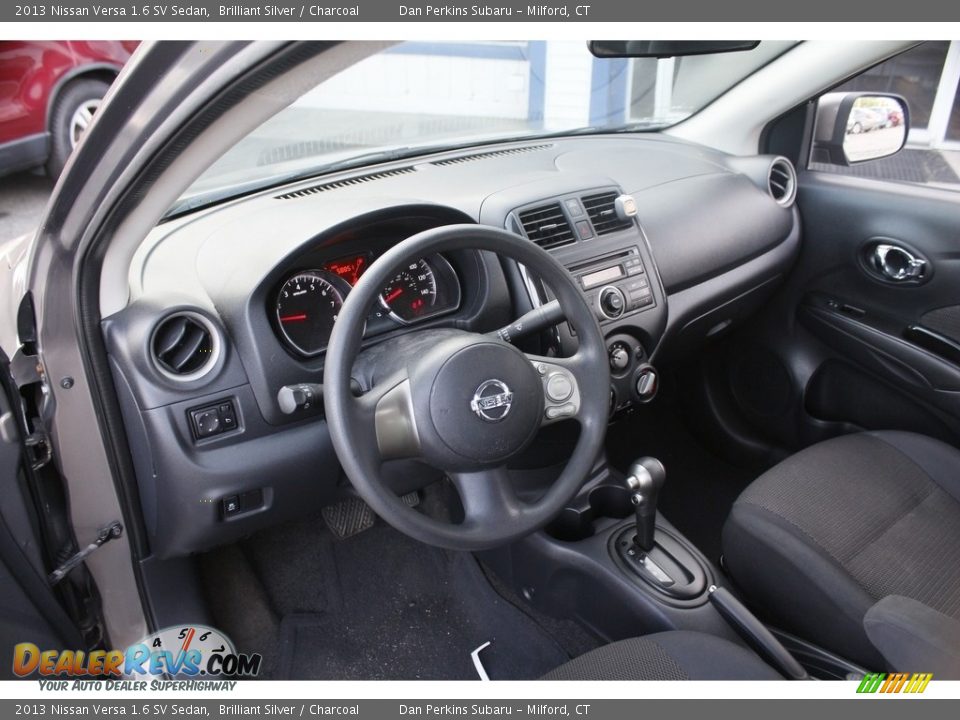 2013 Nissan Versa 1.6 SV Sedan Brilliant Silver / Charcoal Photo #4
