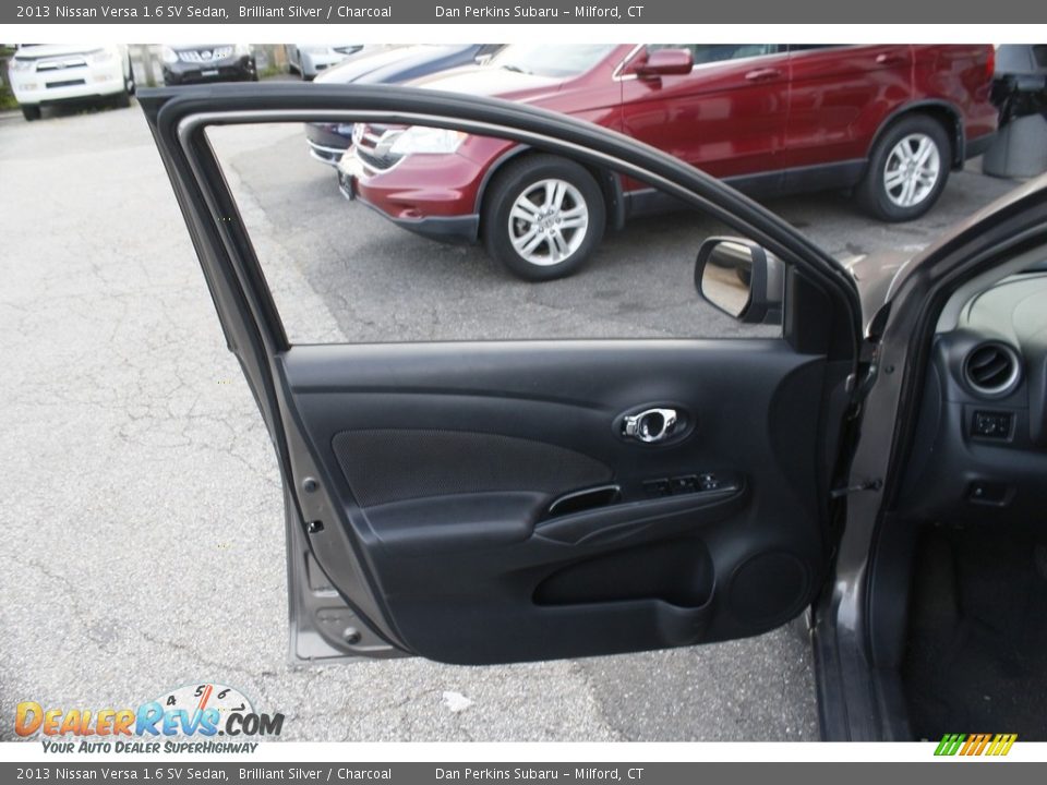 2013 Nissan Versa 1.6 SV Sedan Brilliant Silver / Charcoal Photo #15