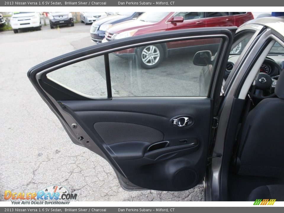 2013 Nissan Versa 1.6 SV Sedan Brilliant Silver / Charcoal Photo #16