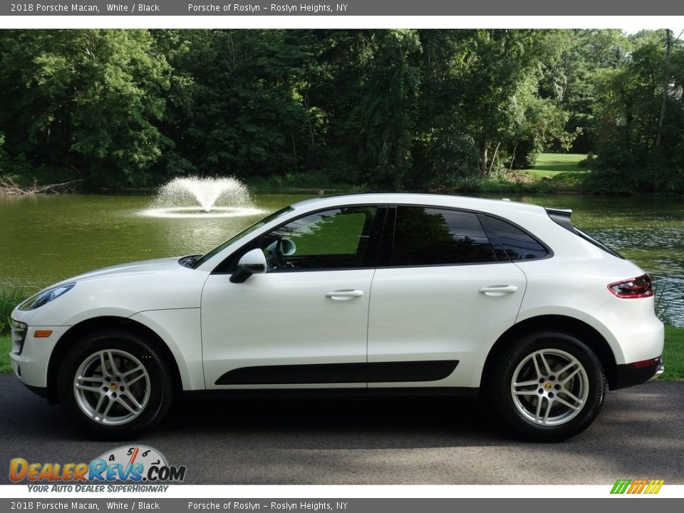 2018 Porsche Macan White / Black Photo #3