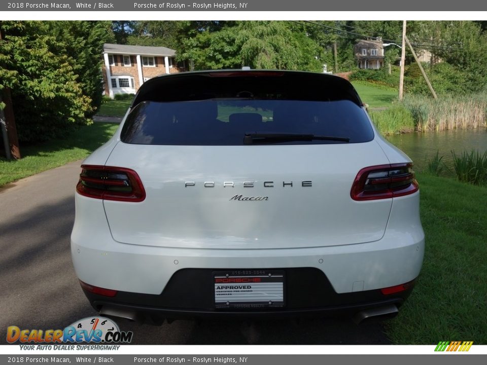2018 Porsche Macan White / Black Photo #5