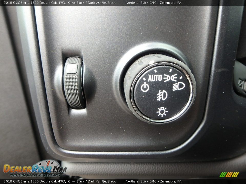 2018 GMC Sierra 1500 Double Cab 4WD Onyx Black / Dark Ash/Jet Black Photo #17