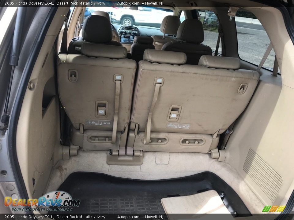 2005 Honda Odyssey EX-L Desert Rock Metallic / Ivory Photo #17