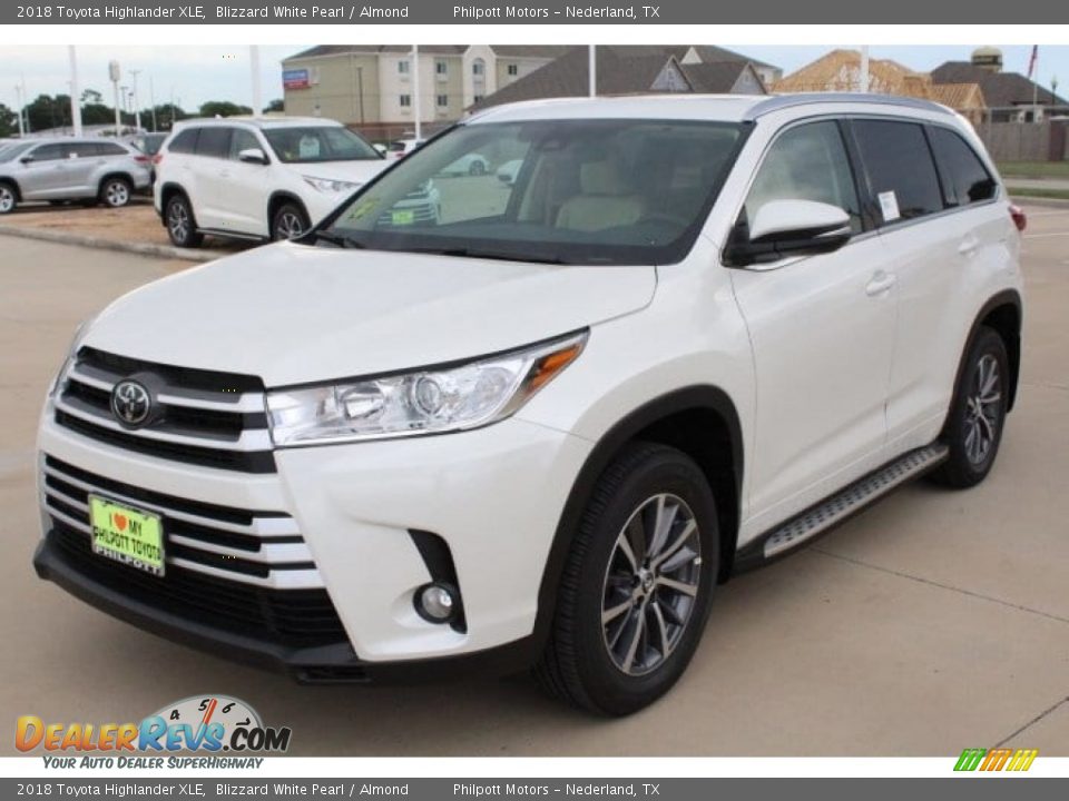 2018 Toyota Highlander XLE Blizzard White Pearl / Almond Photo #3
