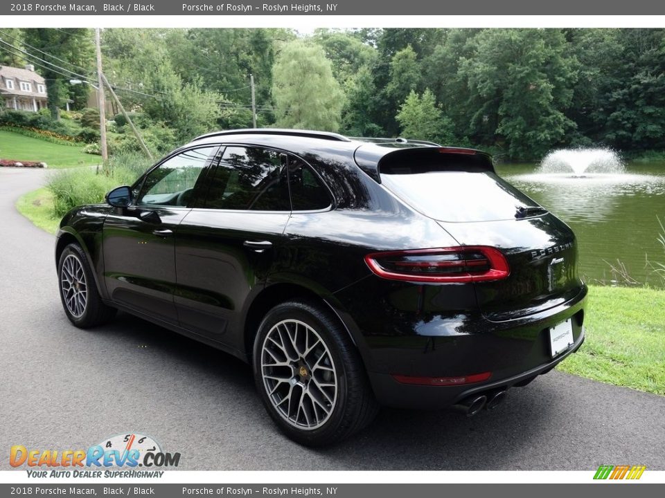 2018 Porsche Macan Black / Black Photo #6