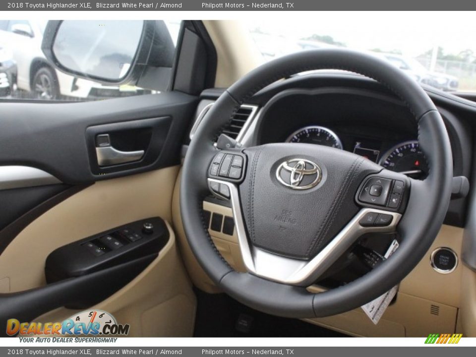 2018 Toyota Highlander XLE Blizzard White Pearl / Almond Photo #27