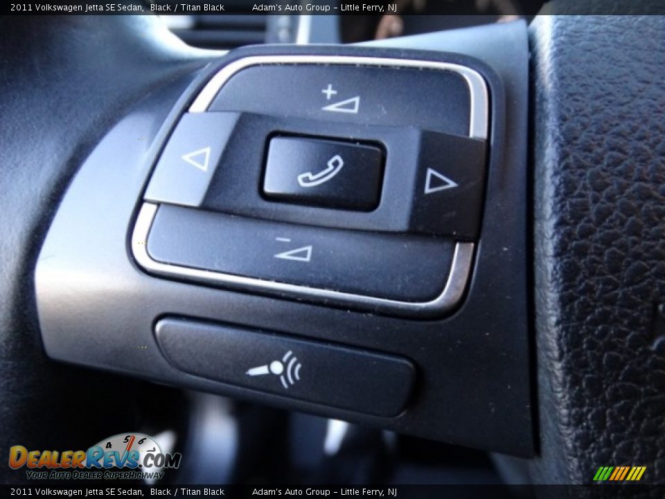 2011 Volkswagen Jetta SE Sedan Black / Titan Black Photo #19