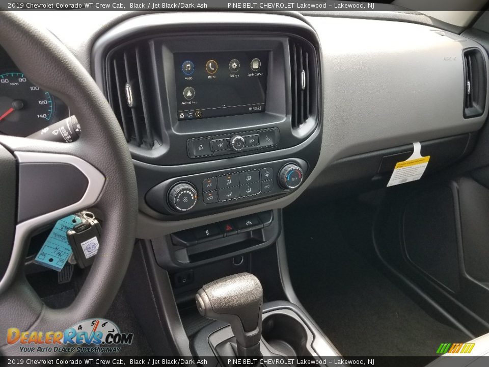 Controls of 2019 Chevrolet Colorado WT Crew Cab Photo #10