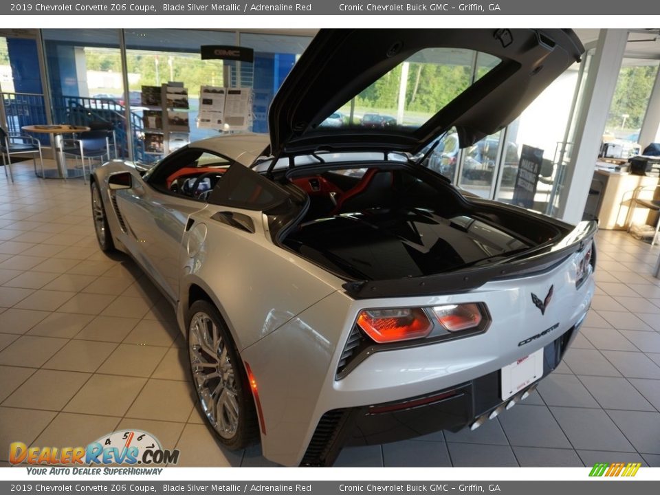 2019 Chevrolet Corvette Z06 Coupe Blade Silver Metallic / Adrenaline Red Photo #15