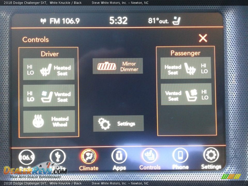 2018 Dodge Challenger SXT White Knuckle / Black Photo #23