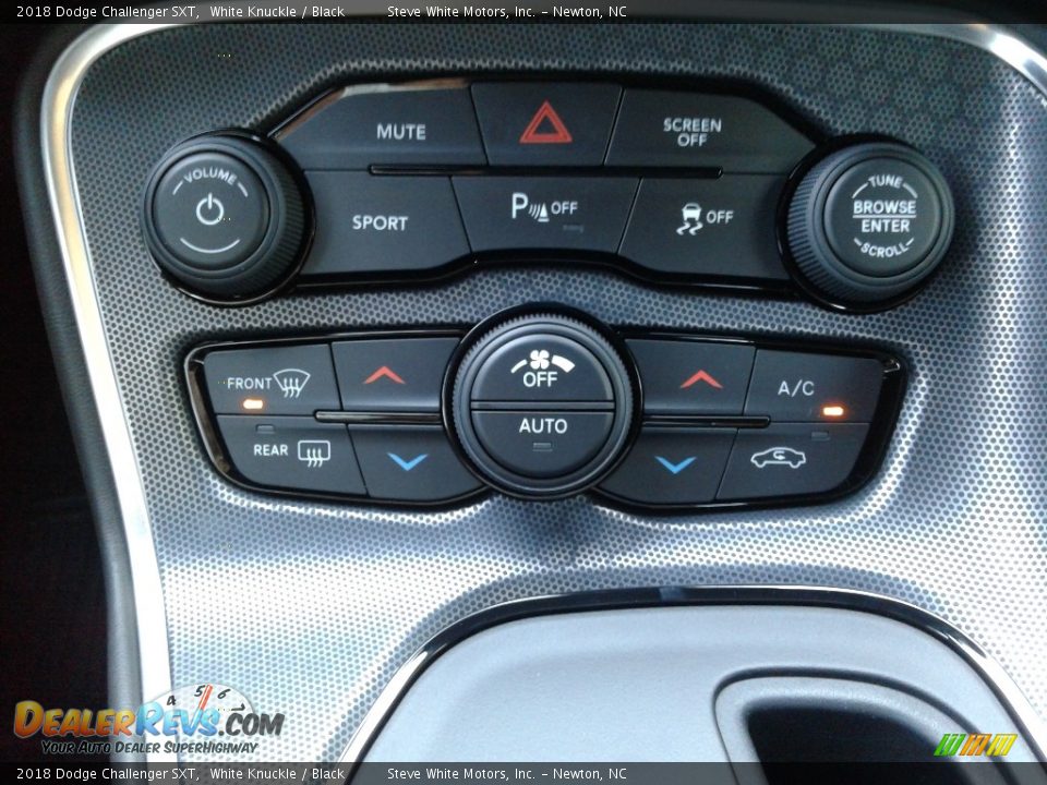 2018 Dodge Challenger SXT White Knuckle / Black Photo #25