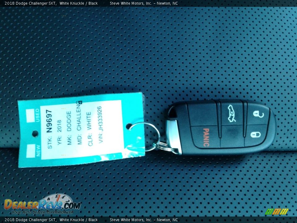 2018 Dodge Challenger SXT White Knuckle / Black Photo #28