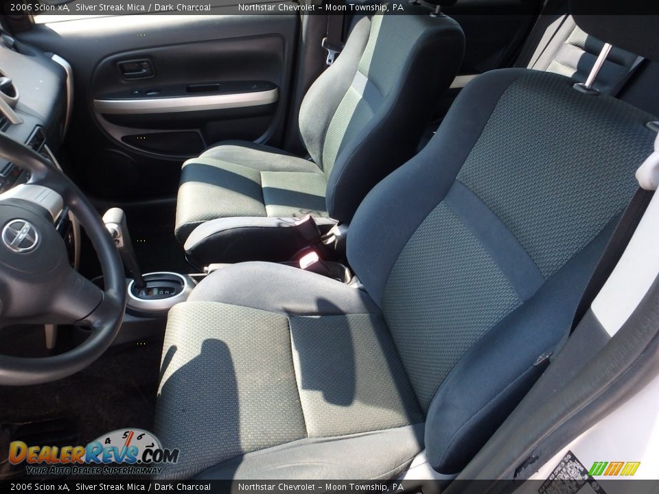 2006 Scion xA Silver Streak Mica / Dark Charcoal Photo #8