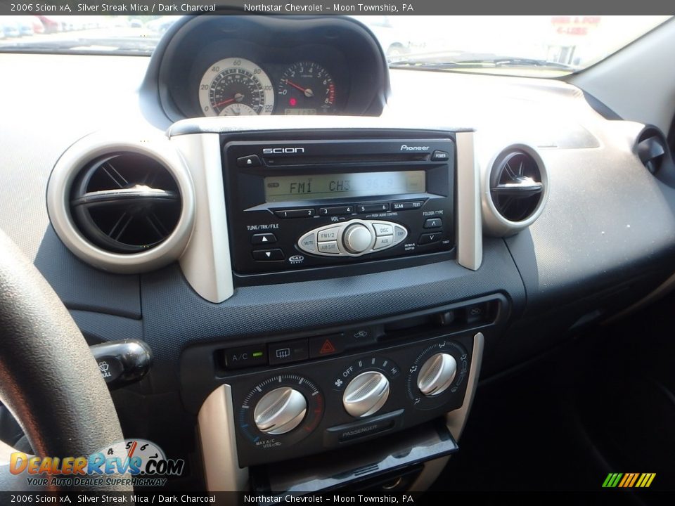 2006 Scion xA Silver Streak Mica / Dark Charcoal Photo #13