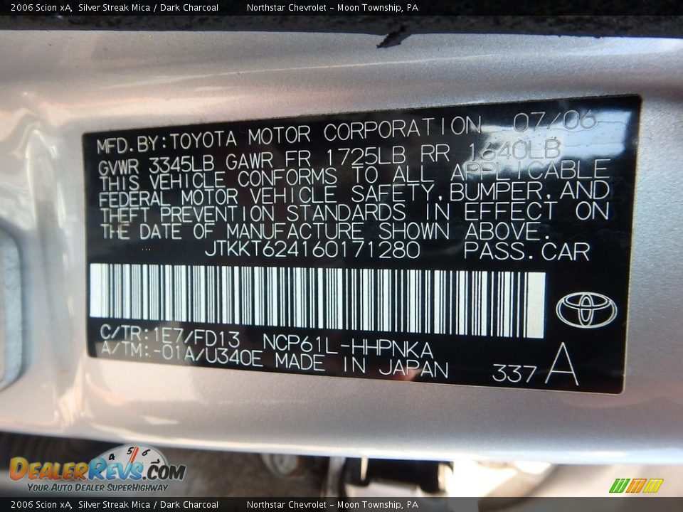 2006 Scion xA Silver Streak Mica / Dark Charcoal Photo #14