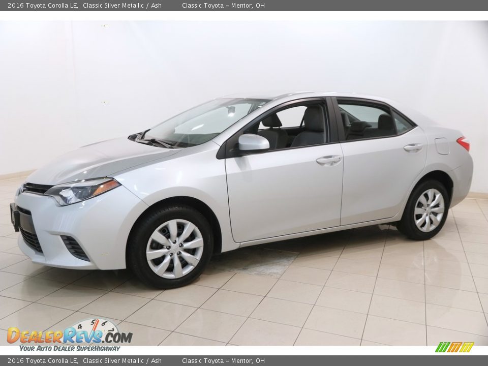 2016 Toyota Corolla LE Classic Silver Metallic / Ash Photo #3