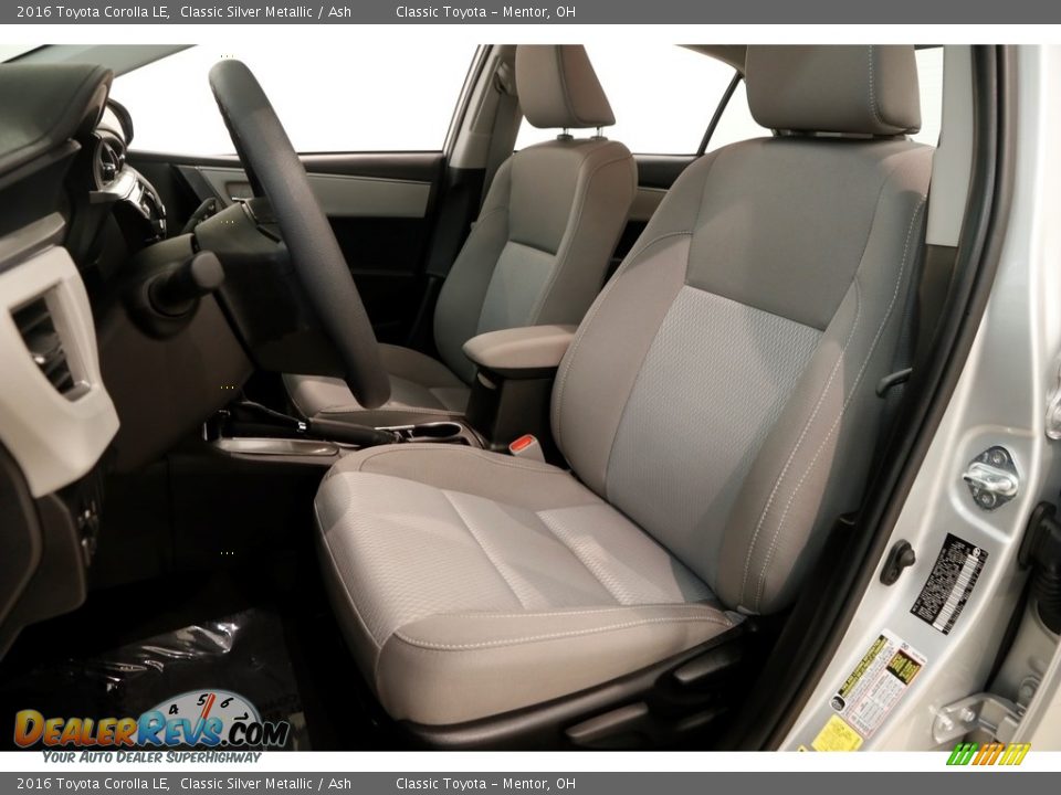 2016 Toyota Corolla LE Classic Silver Metallic / Ash Photo #5