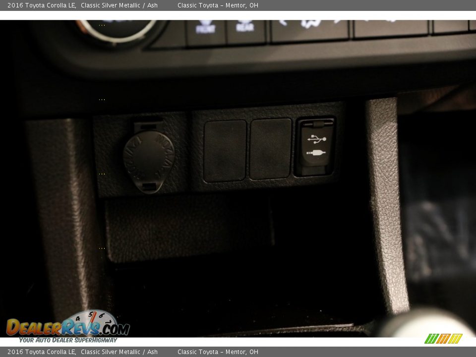2016 Toyota Corolla LE Classic Silver Metallic / Ash Photo #13