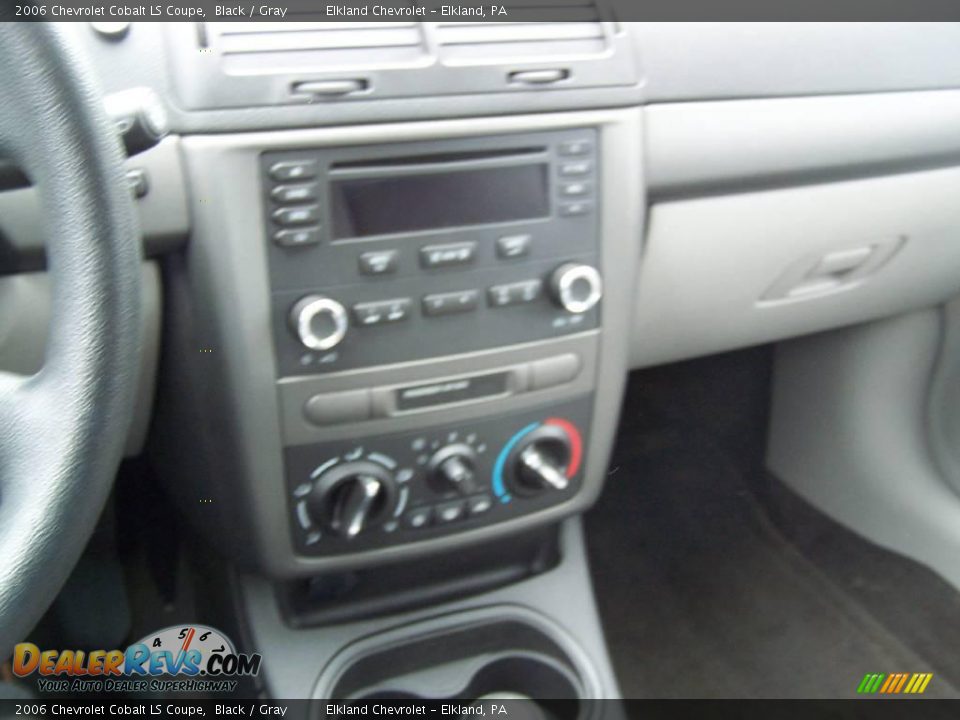 2006 Chevrolet Cobalt LS Coupe Black / Gray Photo #19