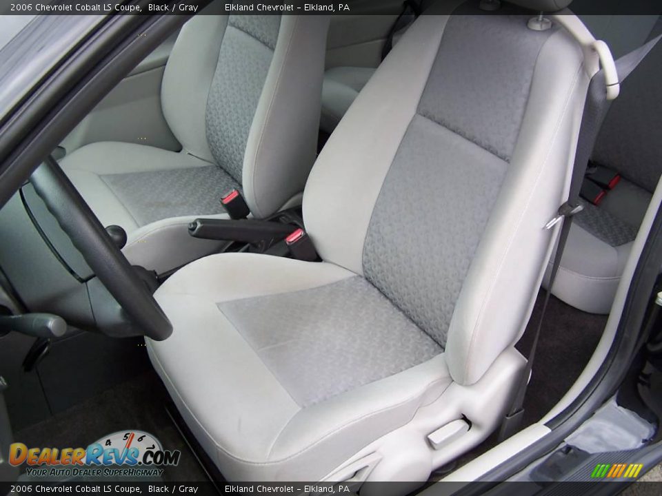 2006 Chevrolet Cobalt LS Coupe Black / Gray Photo #23