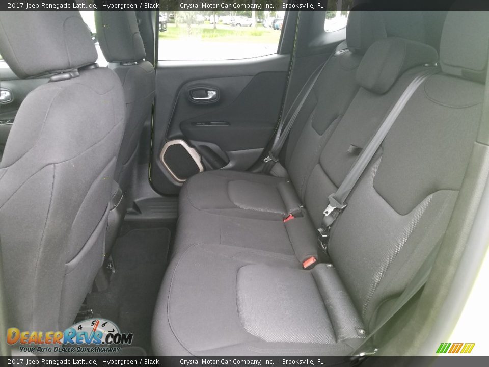 2017 Jeep Renegade Latitude Hypergreen / Black Photo #10
