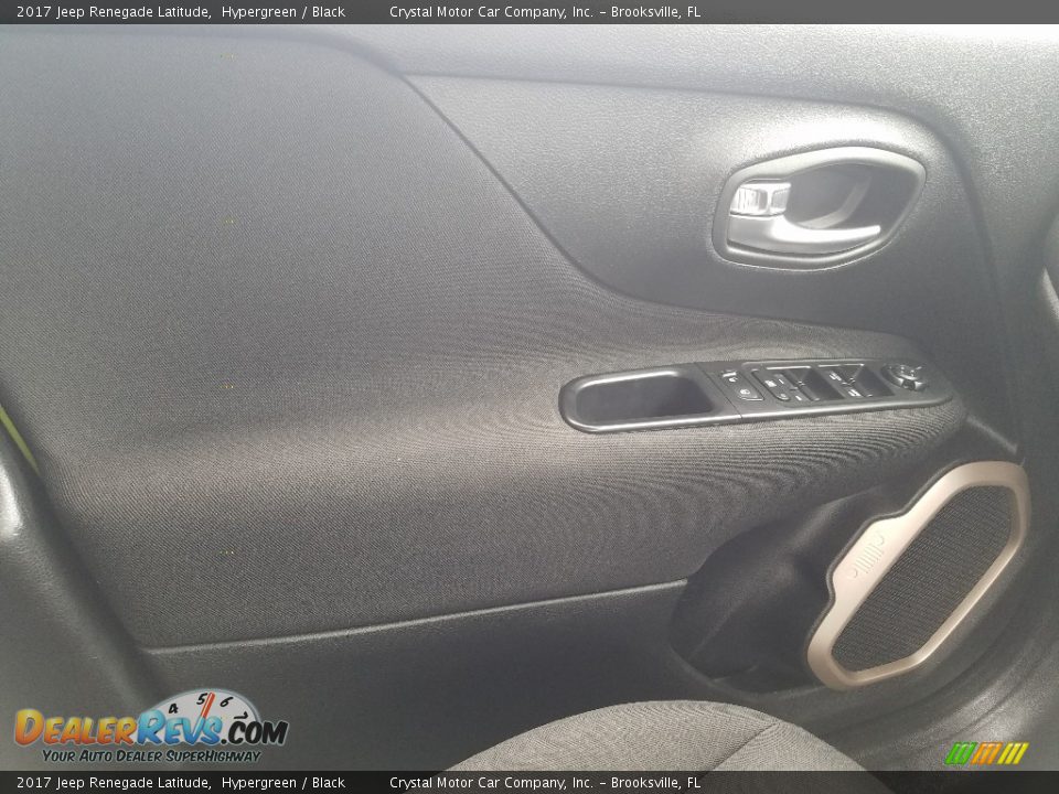 2017 Jeep Renegade Latitude Hypergreen / Black Photo #17