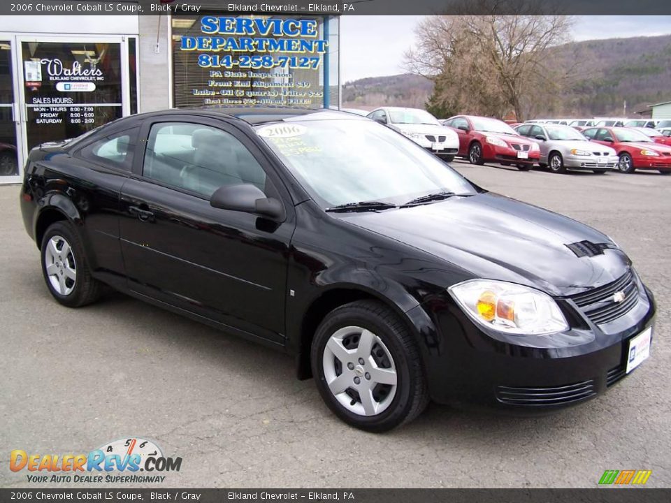 2006 Chevrolet Cobalt LS Coupe Black / Gray Photo #28