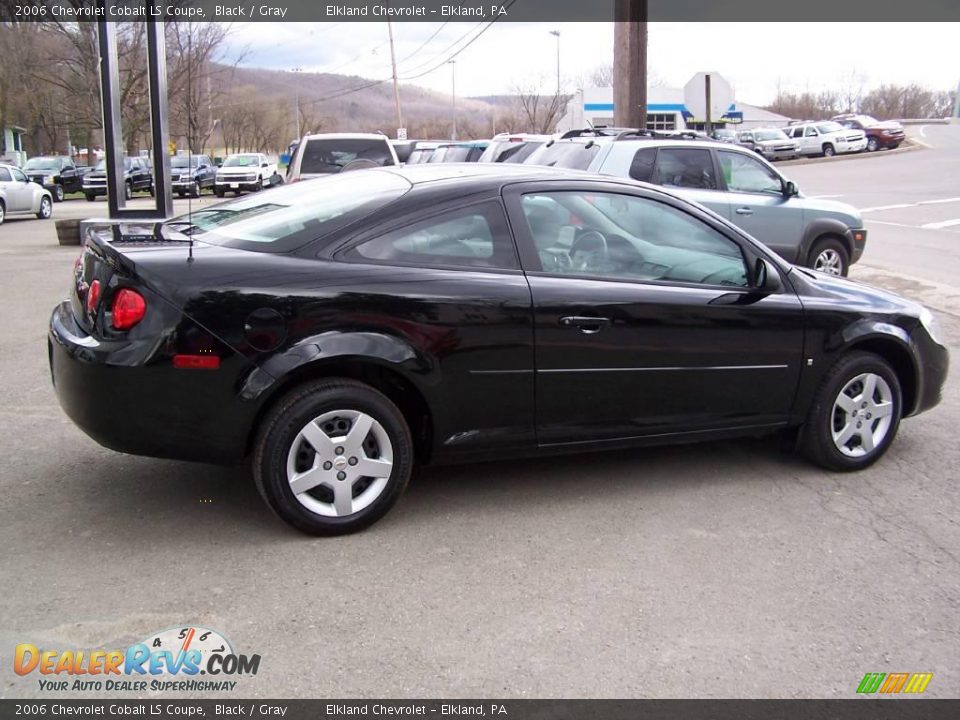 2006 Chevrolet Cobalt LS Coupe Black / Gray Photo #29